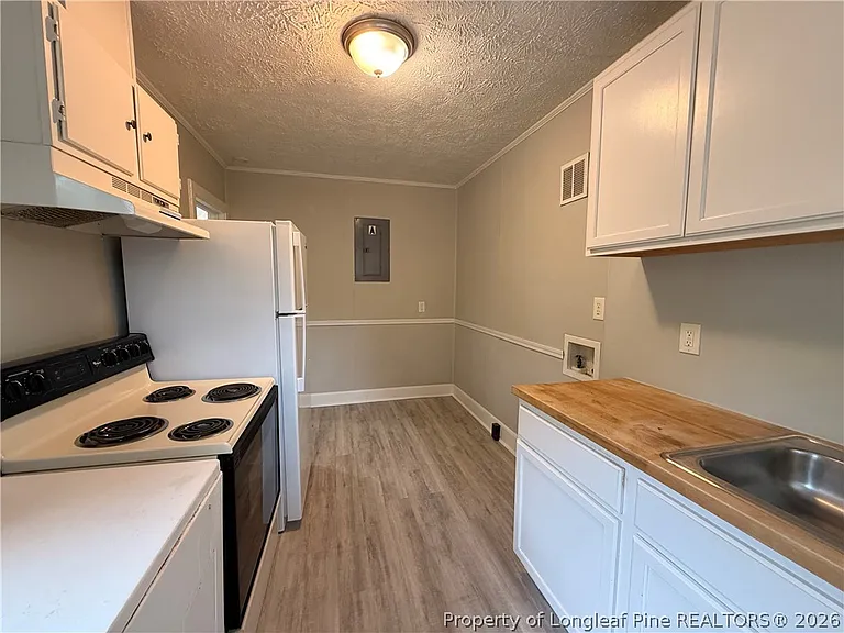 1106 Clark St #A — Photo 8