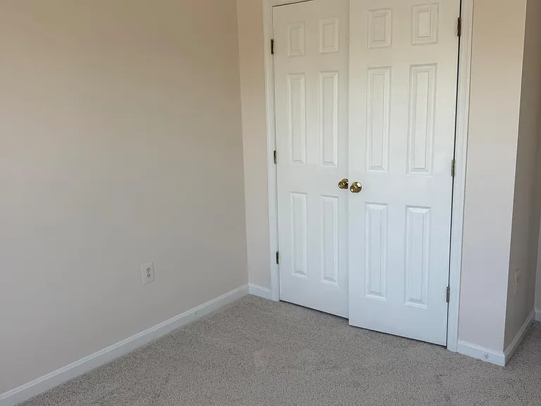 144 Keating Cir — Photo 18