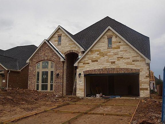 5th image of 2819 Walnut Crest Dr