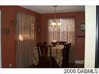 3rd image of 1326 Carmen Ave