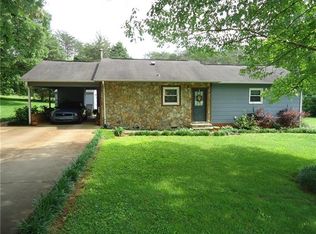 1898 Shady Ln, Newton, NC 28658