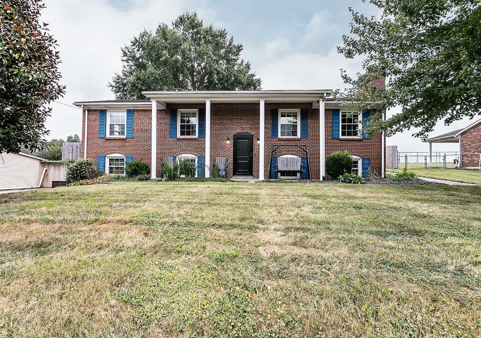 705 Bon Aire Dr — Photo 3