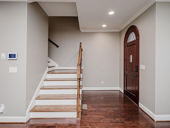 5th image of 361 Heritage Dr