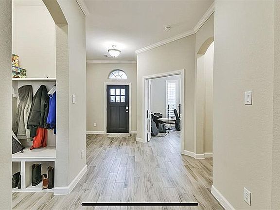 4th image of 19411 Clear Springs Cove Ct