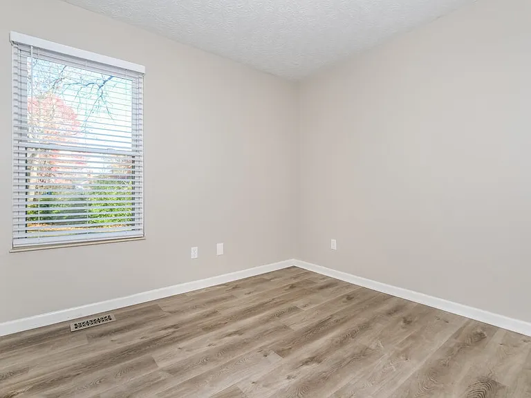 1724 Gardenstone Dr — Photo 12