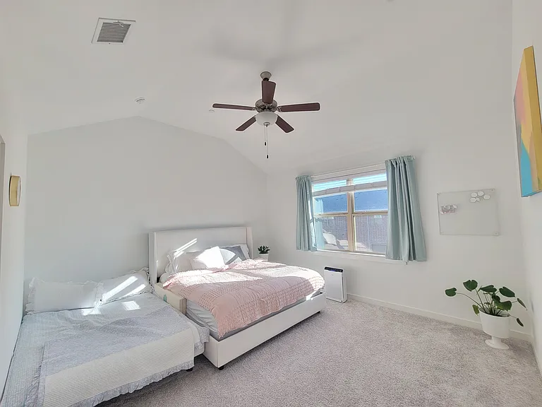 3913 Crown Ave — Photo 13