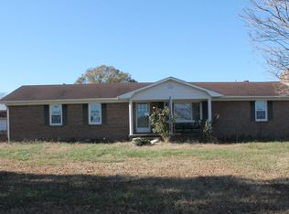 492 Cypress Creek Rd, Martin, TN 38237