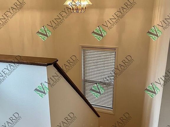 4th image of 1605 Cumberland Ct SE