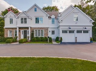 42 Douglas Rd, New Canaan, CT 06840