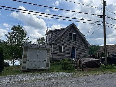 864 South Rd — Photo 22