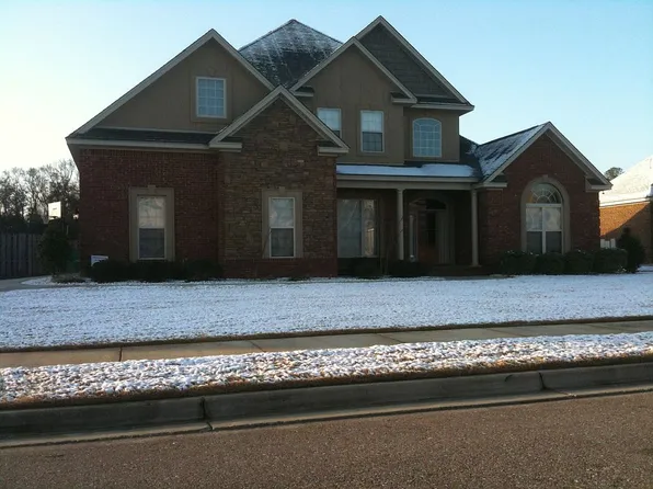 99 Gresham Dr, Millbrook, AL 36054