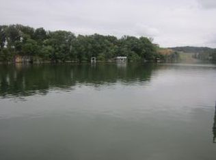 836 Summer Sound Rd, Piney Flats, TN 37686