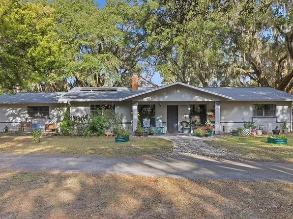 8756 N Basswood Ave, Crystal River, FL 34428