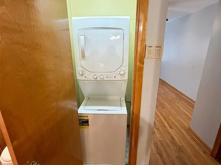 7213 Division St #3 — Photo 2