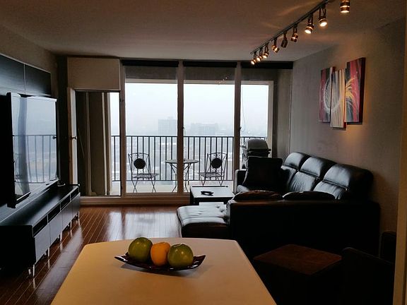 4th image of 1960 N Lincoln Park W APT 1706