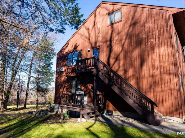 10 Augusta Dr Unit 12, Vernon, NJ 07462