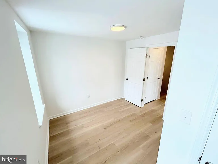 5031 W Girard Ave #2 — Photo 4