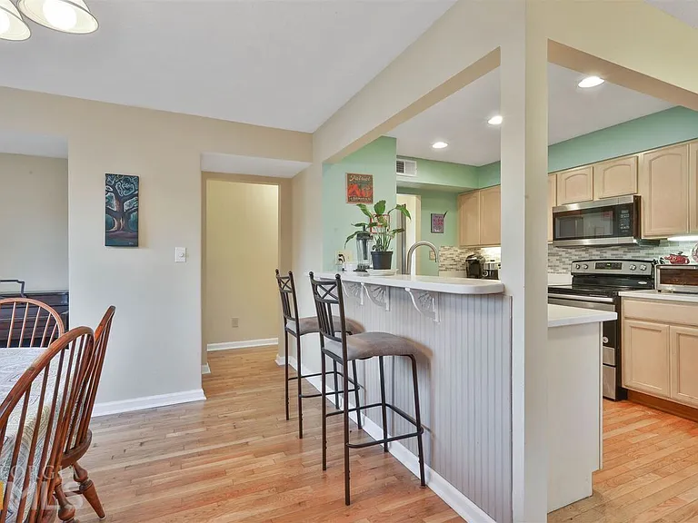 13 Northlake Dr #13 — Photo 18