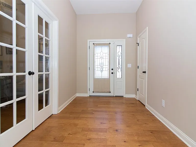 142 Shirley Blvd — Photo 5