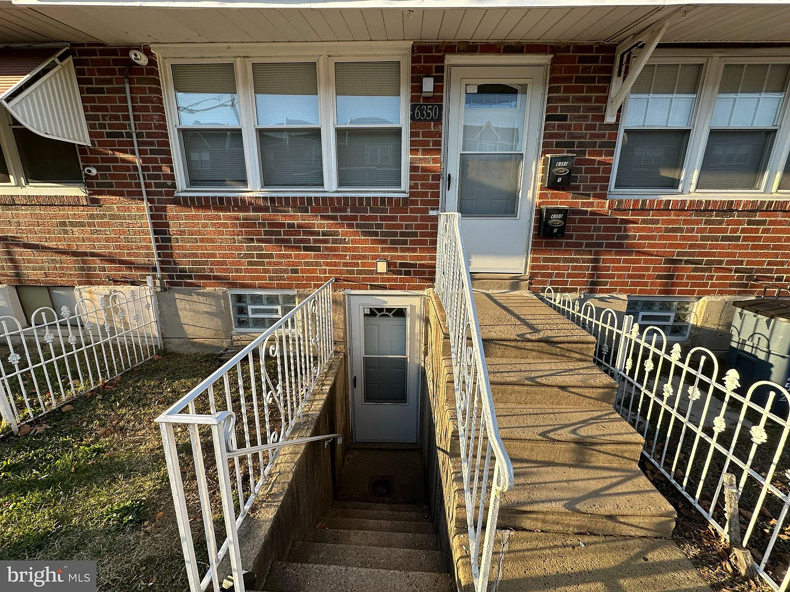 1 bed, 1.0 bath, 2418 sqft, $1,350 — Photo 1