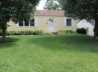 942 Hawthorn Ave, Saint Charles, MO 63301