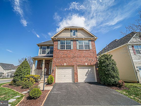 4th image of 14994 Gossom Manor Pl