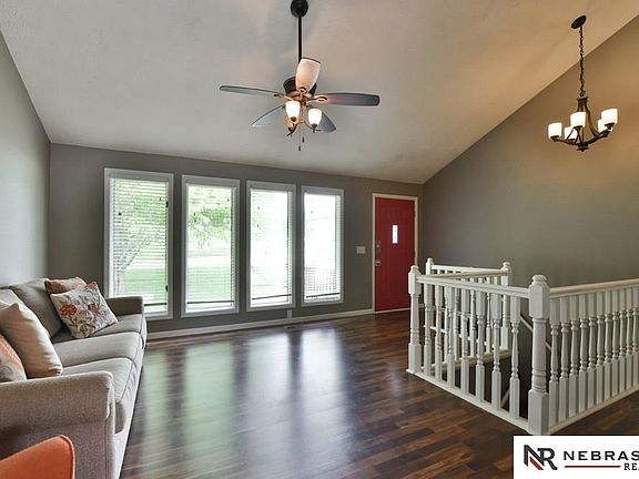 4th image of 2419 Cambridge Dr