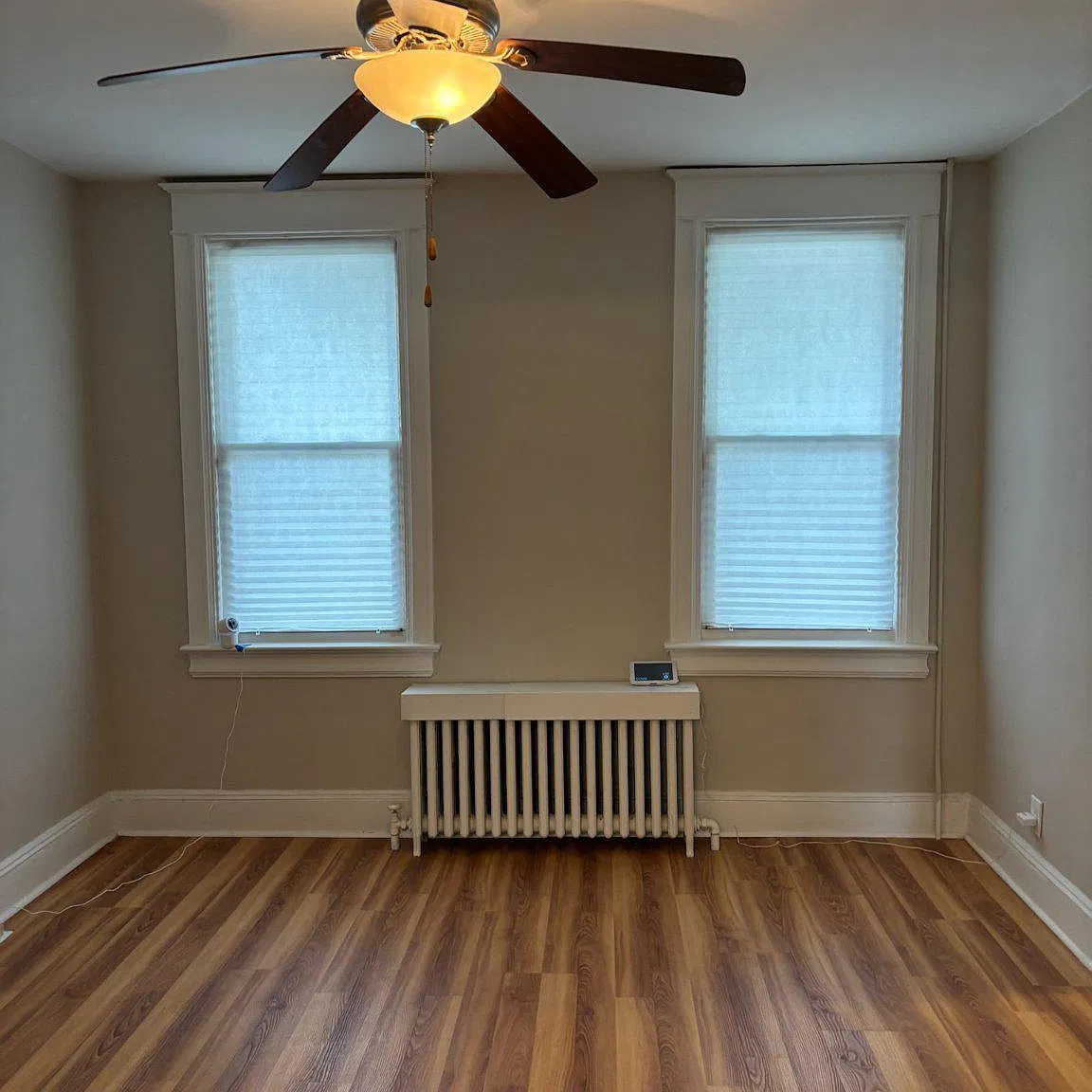 3 bed, 2.0 bath, 1200 sqft, $3,650 — Photo 3