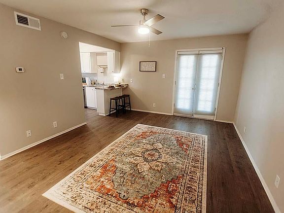 2nd image of 3712 Menchaca Rd APT 7