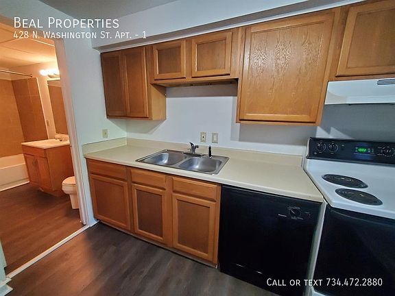 4th image of 428 N Washington St APT 1