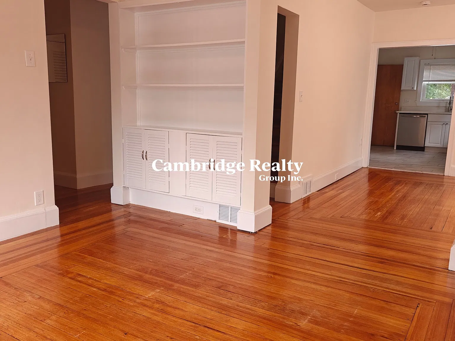 2 bed, 1.0 bath, 700 sqft, $2,700 — Photo 3