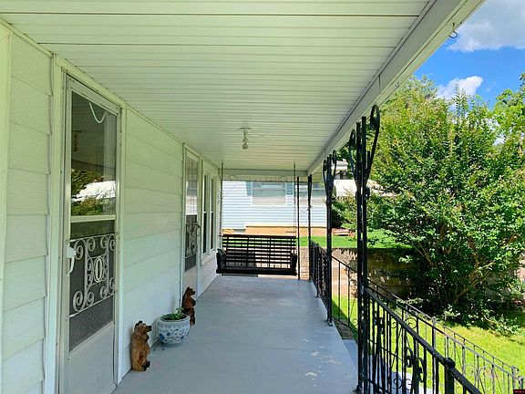 3rd image of 305 Dalton Ave