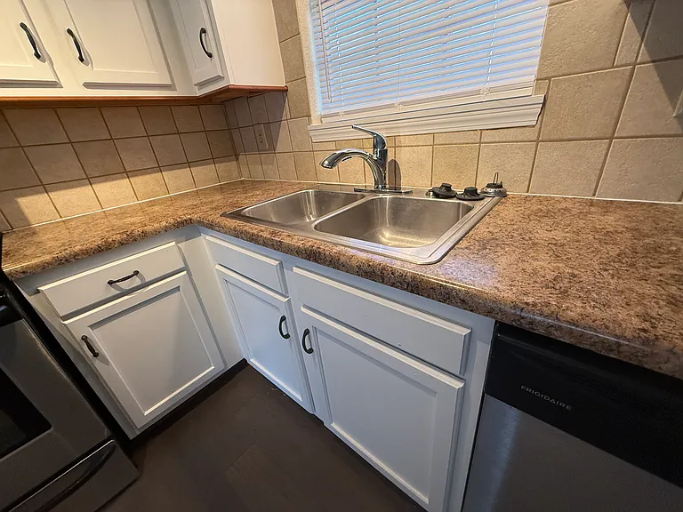 1133 Acacia Club Rd #1 — Photo 17