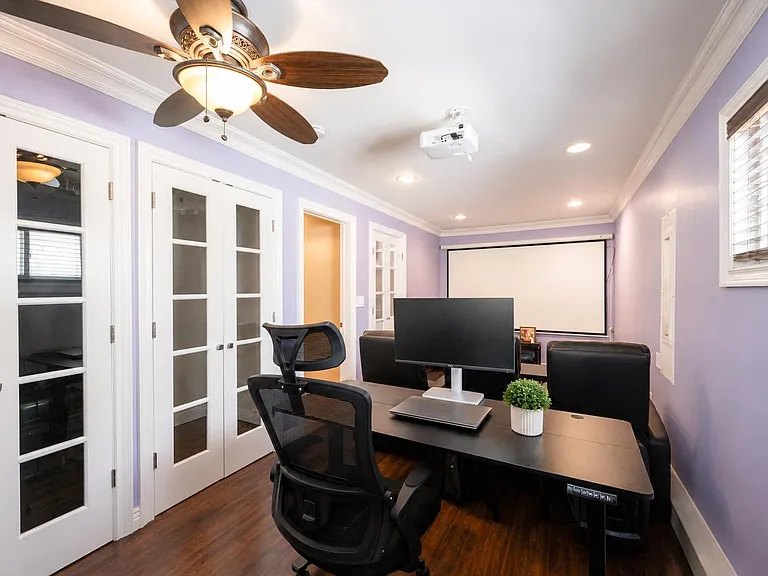 Cypress Ln W — Photo 16
