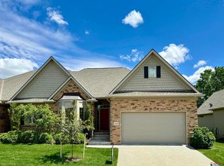 4540 Hawthorne Dr, Lincoln, NE 68516