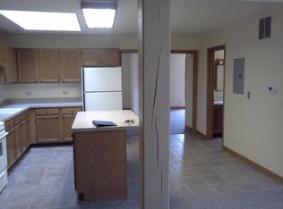 910 Main St #4, Antioch, IL 60002