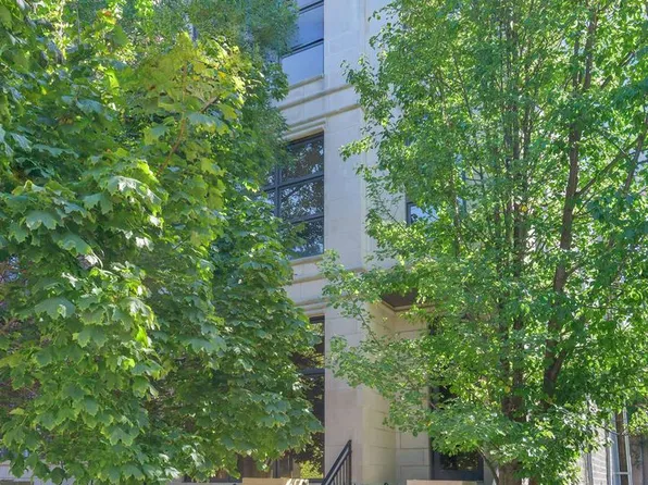 2047 W Churchill St, Chicago, IL 60647