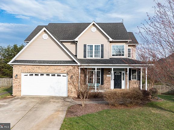 3rd image of 104 Reams Station Ct