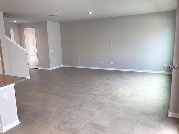 3rd image of 2886 Gipper Cir