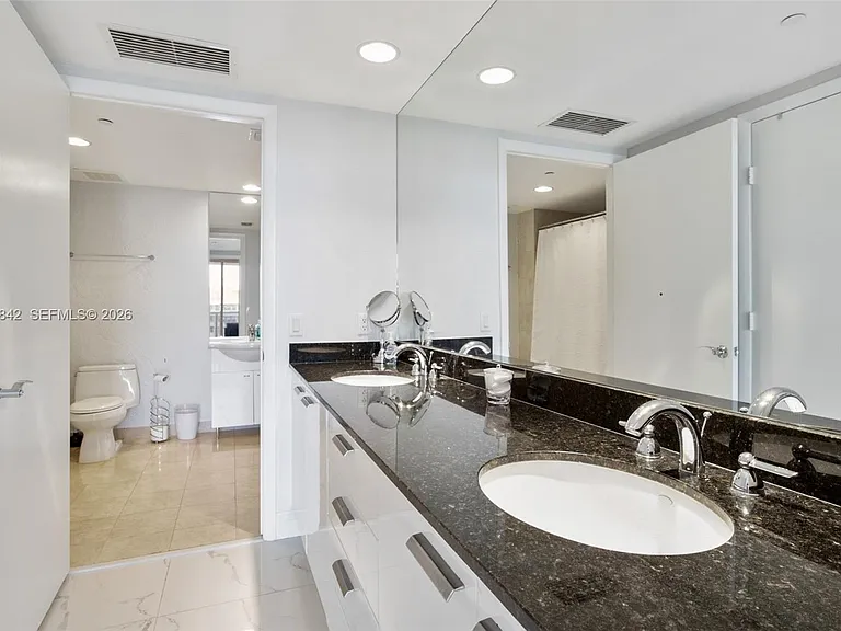 1800 S Ocean Dr #909 — Photo 11