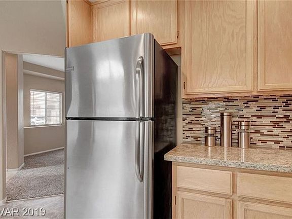 5th image of 2647 Ridgewater Cir