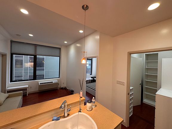 4th image of 42-37 27th St #4E
