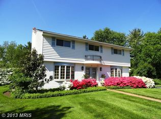 15 Oak Hollow Ct, Baltimore, MD 21208