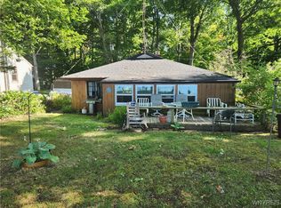 5335 W Lake Rd, Burt, NY 14028