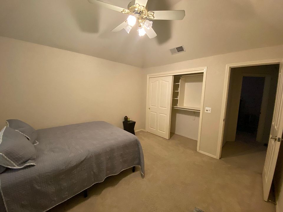 1st image of 2711 E Harter Ct
