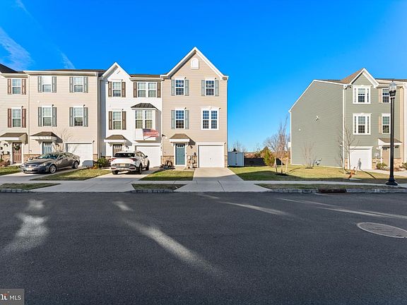 2nd image of 252 Freedom Way