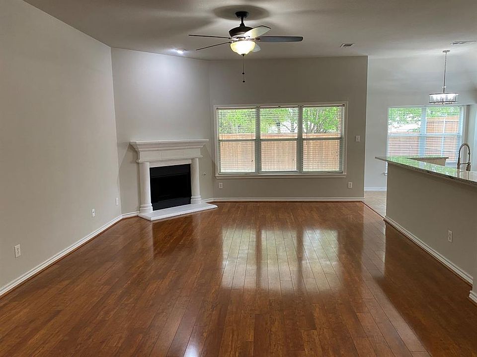 1st image of 5113 Lake Bend Dr