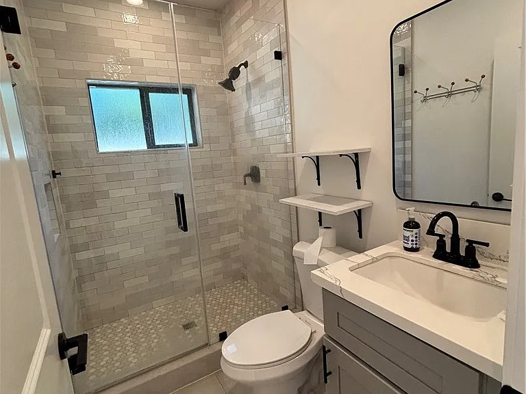 1668 Glen Ave — Photo 10