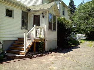 162 School St, Bloomfield, CT 06002