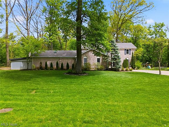 2nd image of 3190 Inwood Dr NW